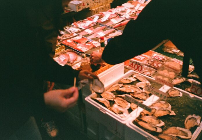 tsukiji fish market tokyo