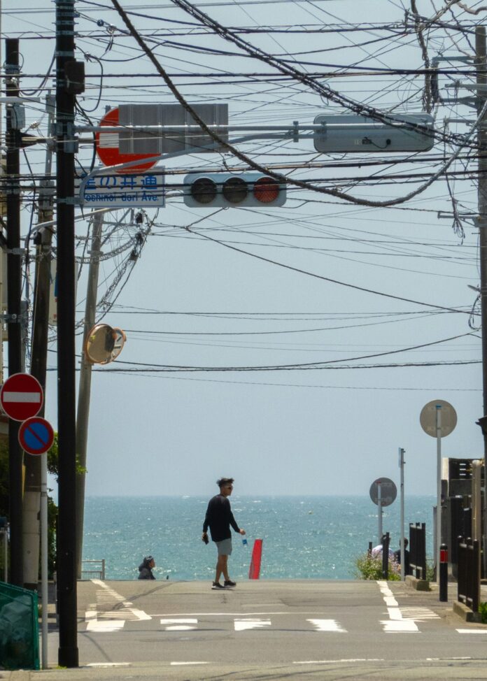 japan 海辺の旅行前に確認したい津波避難マップとサインの見方