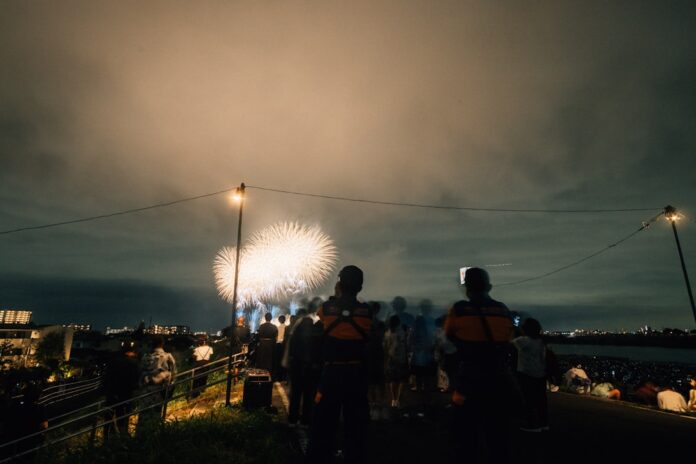 japan 東京の花火大会完全ガイド 隅田川をはじめ都内の夏夜を彩る花火