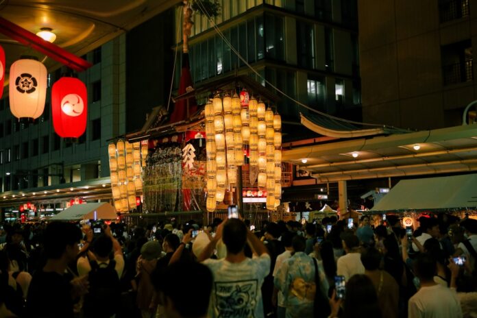 japan 九州・沖縄の祭り完全ガイド 南国熱気あふれる祭典