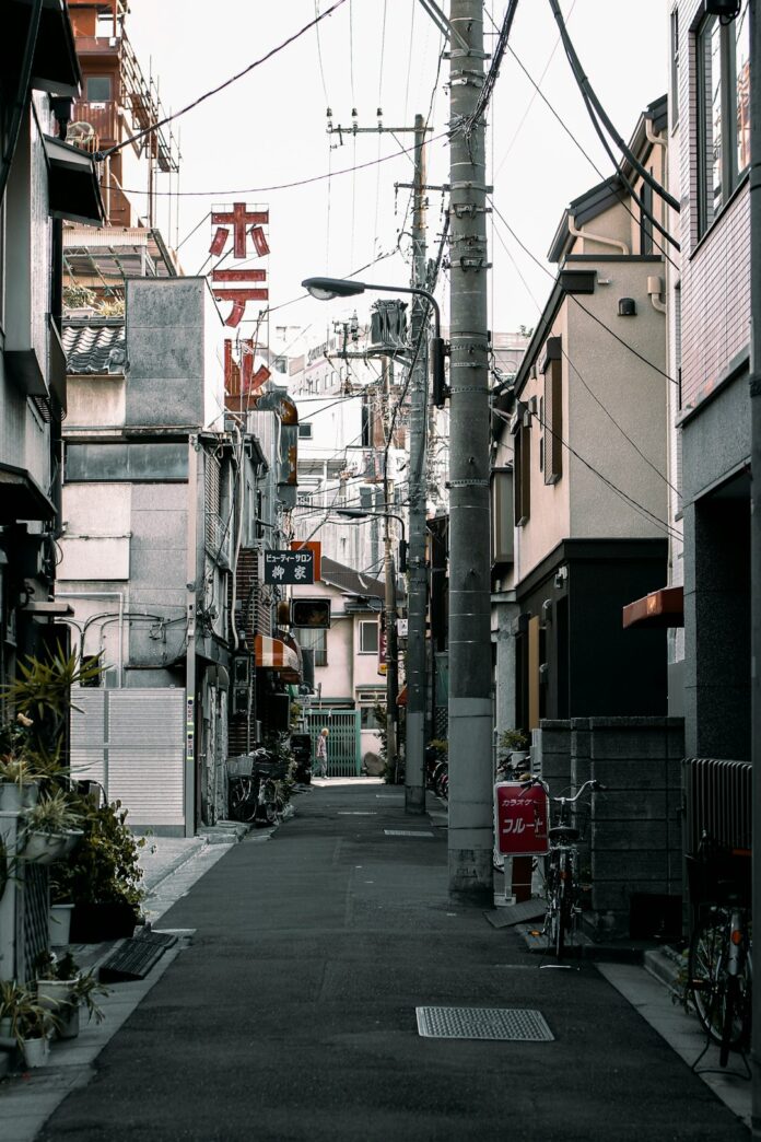 japan cloudy street photography tokyo