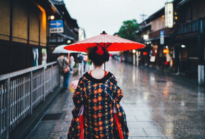 japan weather 日本の梅雨 外国人観光客が知っておくべき雨天対策